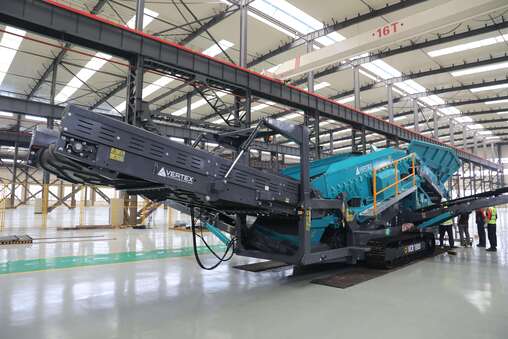 Crawler Raw Material Screening Station
